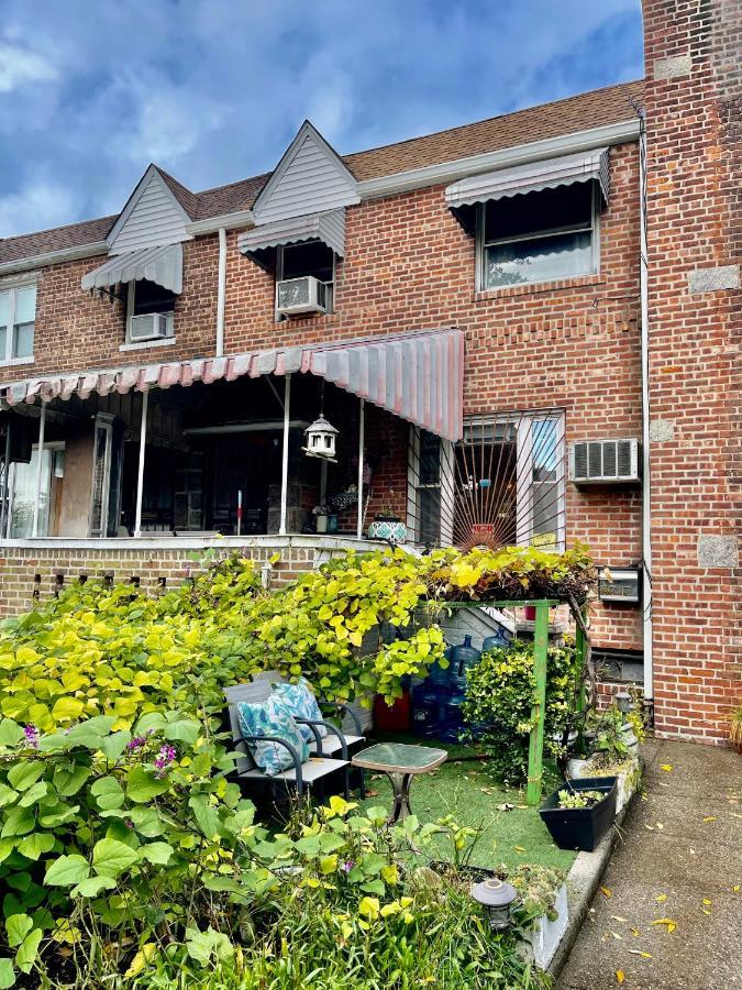 Lga Airport 3 Mins, 3 Bedroom Duplex House, Parking And Private Backyard, 9Mins Subway! New York Kültér fotó