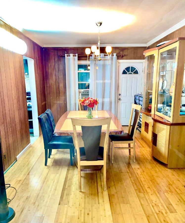 Lga Airport 3 Mins, 3 Bedroom Duplex House, Parking And Private Backyard, 9Mins Subway! New York Kültér fotó