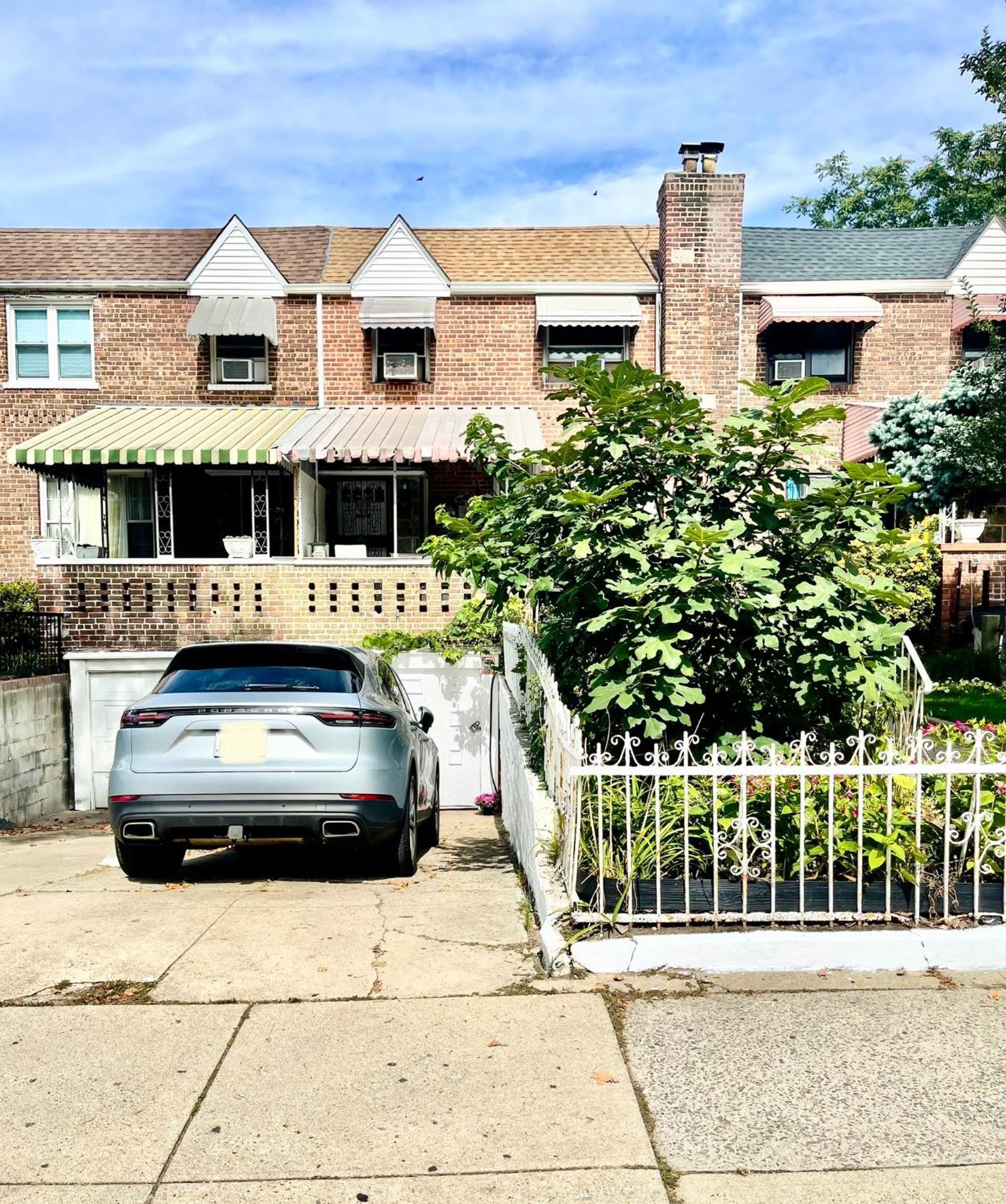 Lga Airport 3 Mins, 3 Bedroom Duplex House, Parking And Private Backyard, 9Mins Subway! New York Kültér fotó