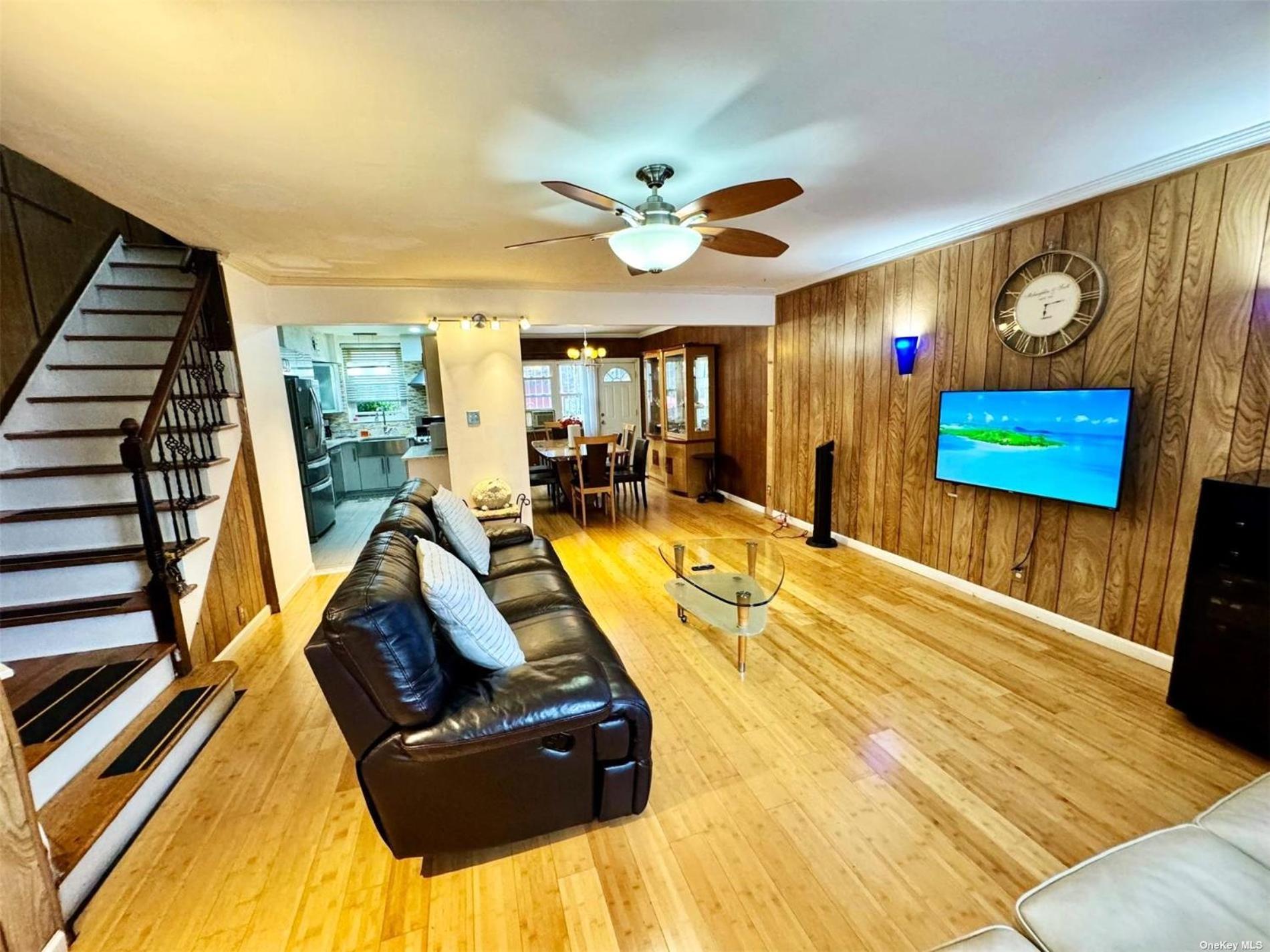 Lga Airport 3 Mins, 3 Bedroom Duplex House, Parking And Private Backyard, 9Mins Subway! New York Kültér fotó